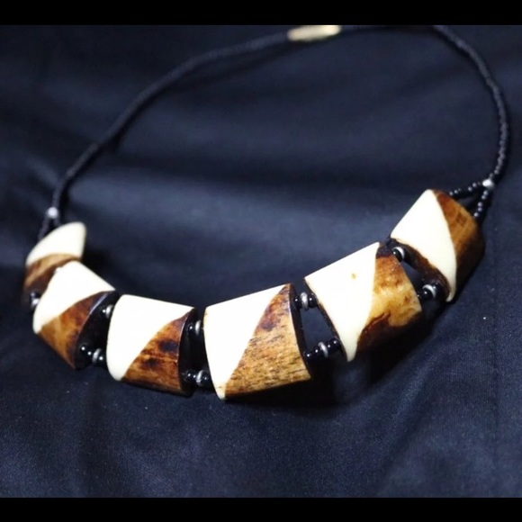 Ethiopian Wooden Necklace - Picture 3 of 4